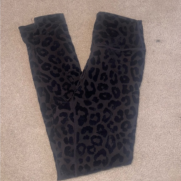 Balance Athletica Flocked cheetah leggings - Picture 3 of 5